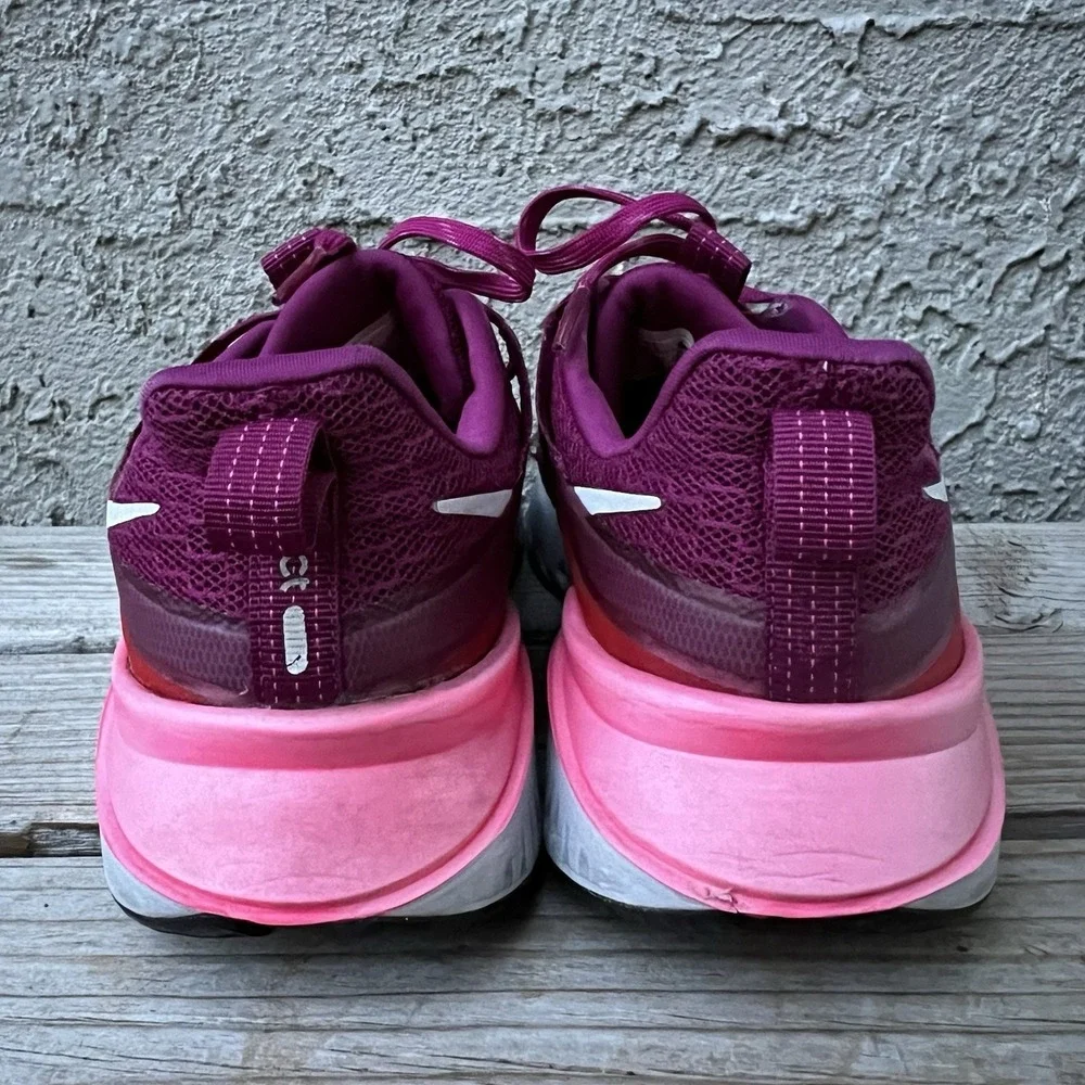 Nike Shoes Women Size 10.5 Legend React Running Pink Red White Sneakers Trainer